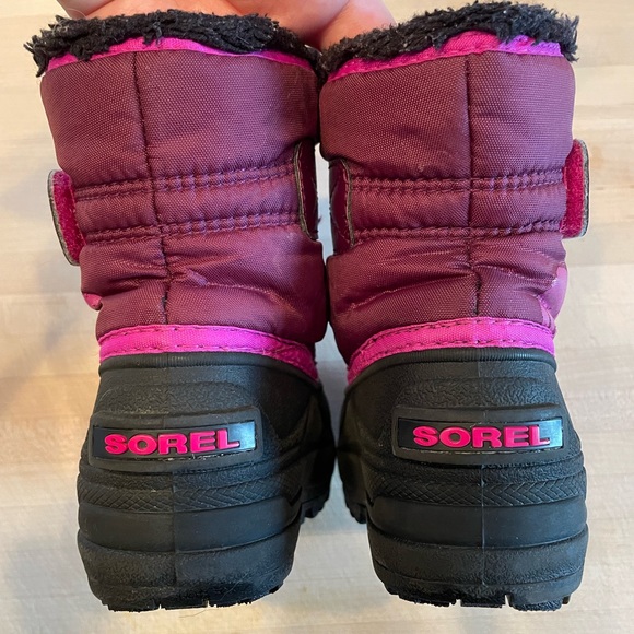 Sorel Toddler winter boots - Picture 3 of 6